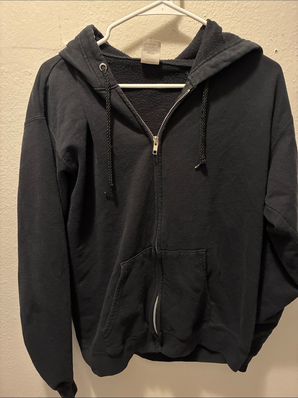 Hanes Men's Black Full-Zip Hooded Sweater